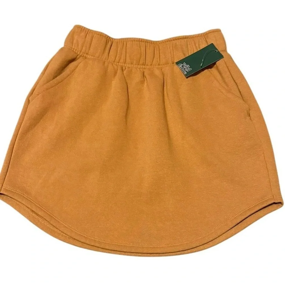 Orange mini skirt with elastic waistband and pockets #miniskirt XS